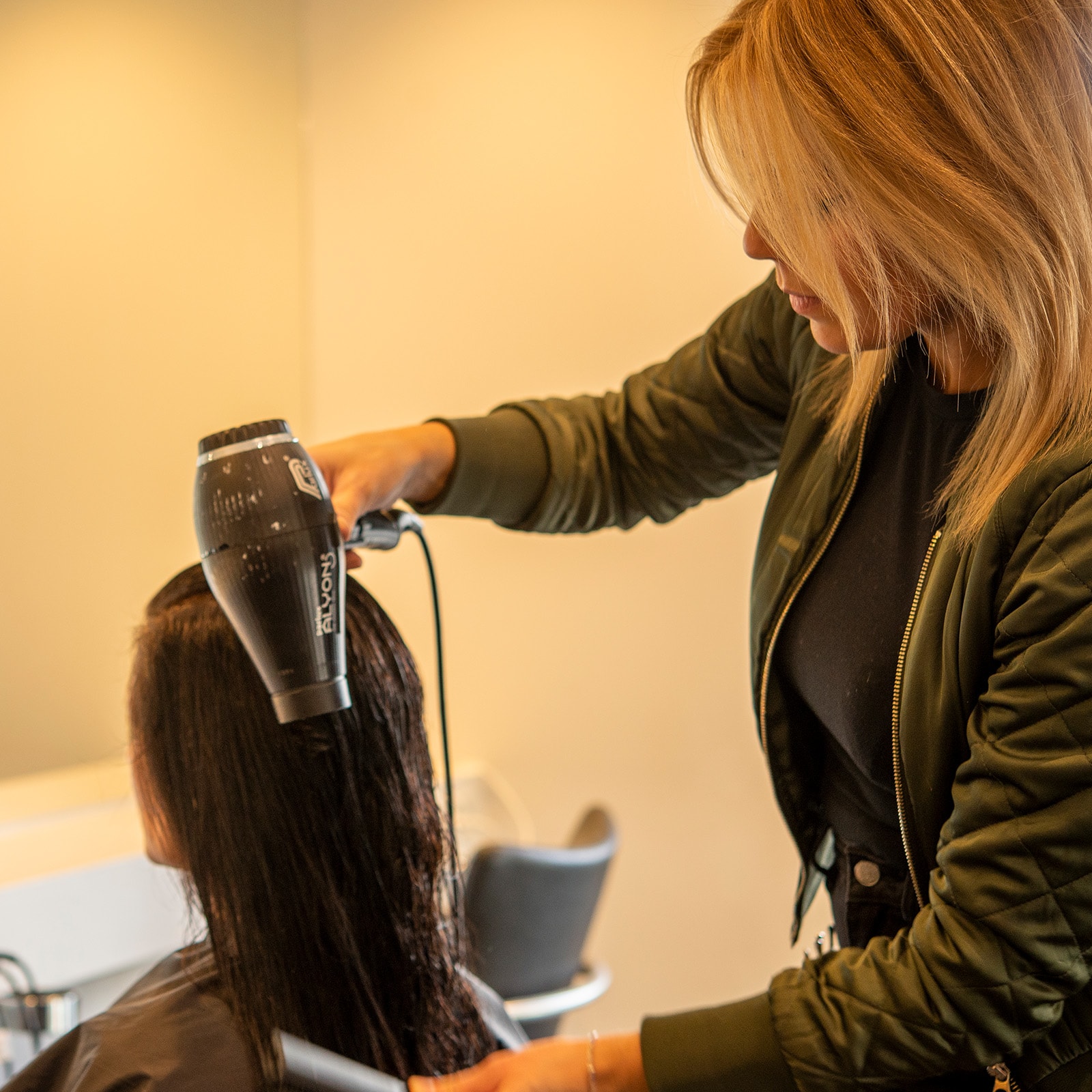 Fráverutrygd Frisør